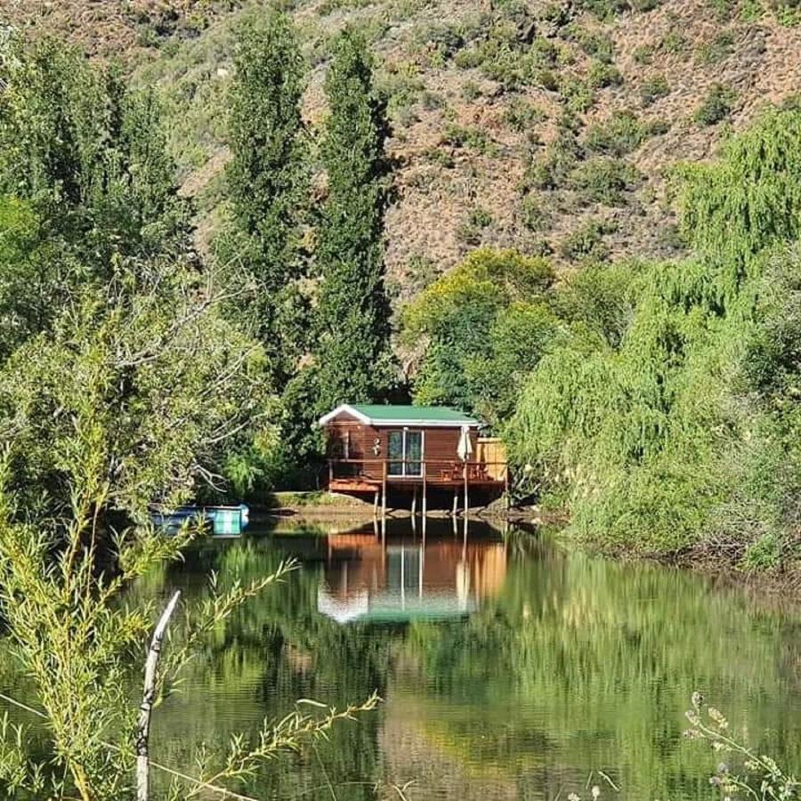 Old Mill Lodge, Seasonal Working Ostrich Farm & Restaurant, Oudtshoorn Esterno foto