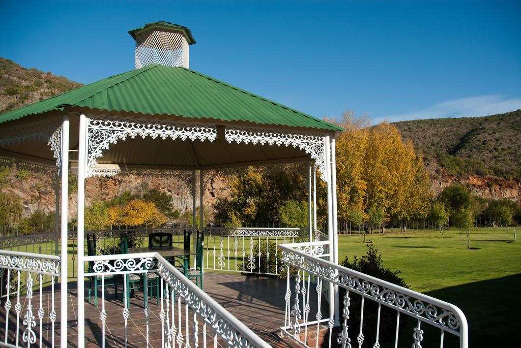 Old Mill Lodge, Seasonal Working Ostrich Farm & Restaurant, Oudtshoorn Esterno foto