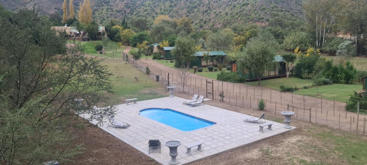 Old Mill Lodge, Seasonal Working Ostrich Farm & Restaurant, Oudtshoorn Esterno foto