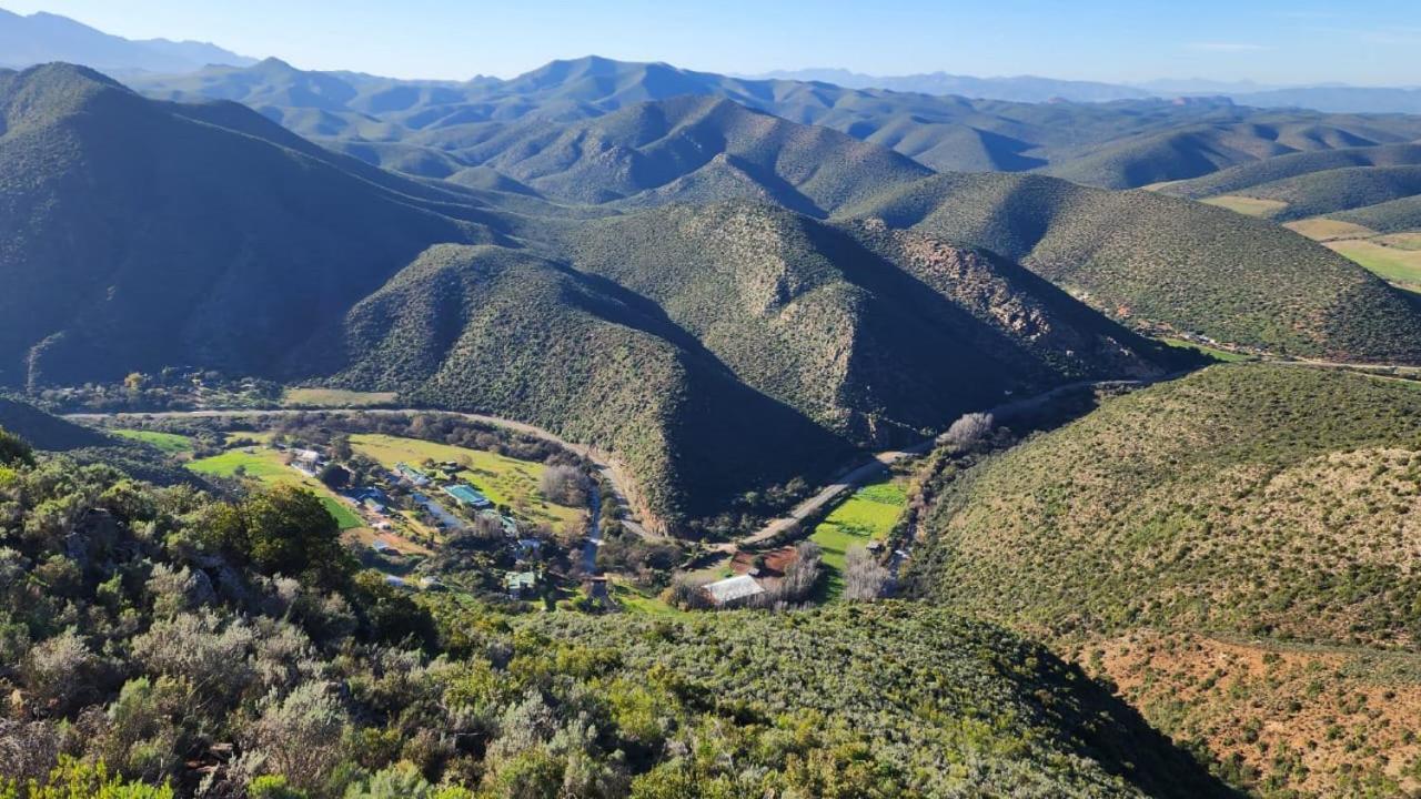 Old Mill Lodge, Seasonal Working Ostrich Farm & Restaurant, Oudtshoorn Esterno foto