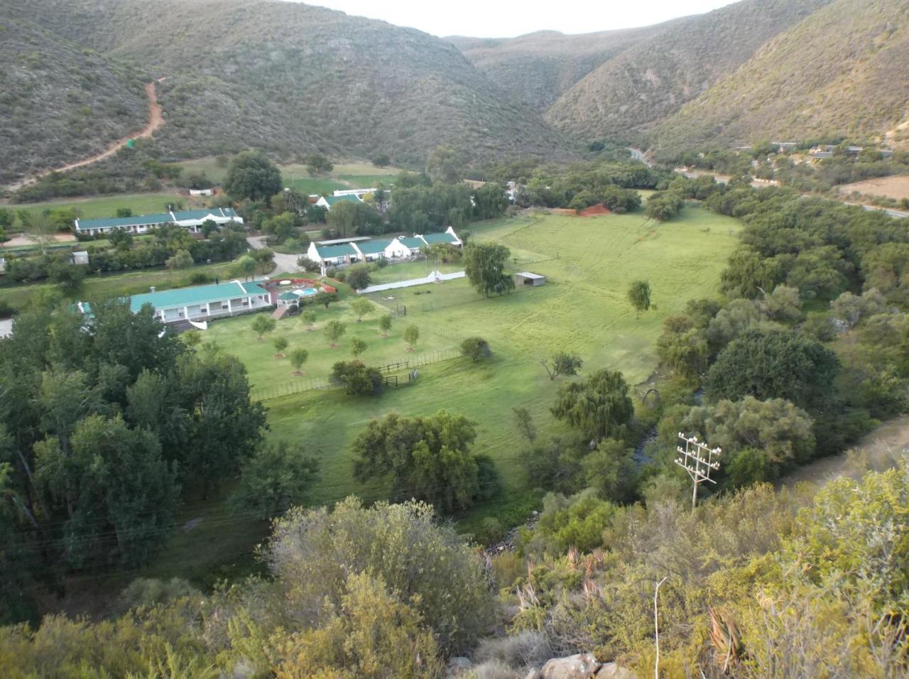 Old Mill Lodge, Seasonal Working Ostrich Farm & Restaurant, Oudtshoorn Esterno foto