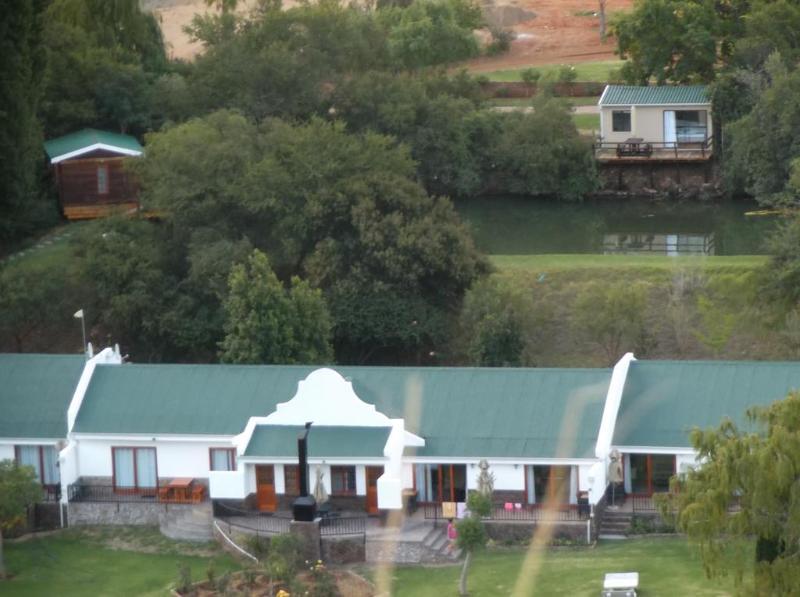 Old Mill Lodge, Seasonal Working Ostrich Farm & Restaurant, Oudtshoorn Esterno foto